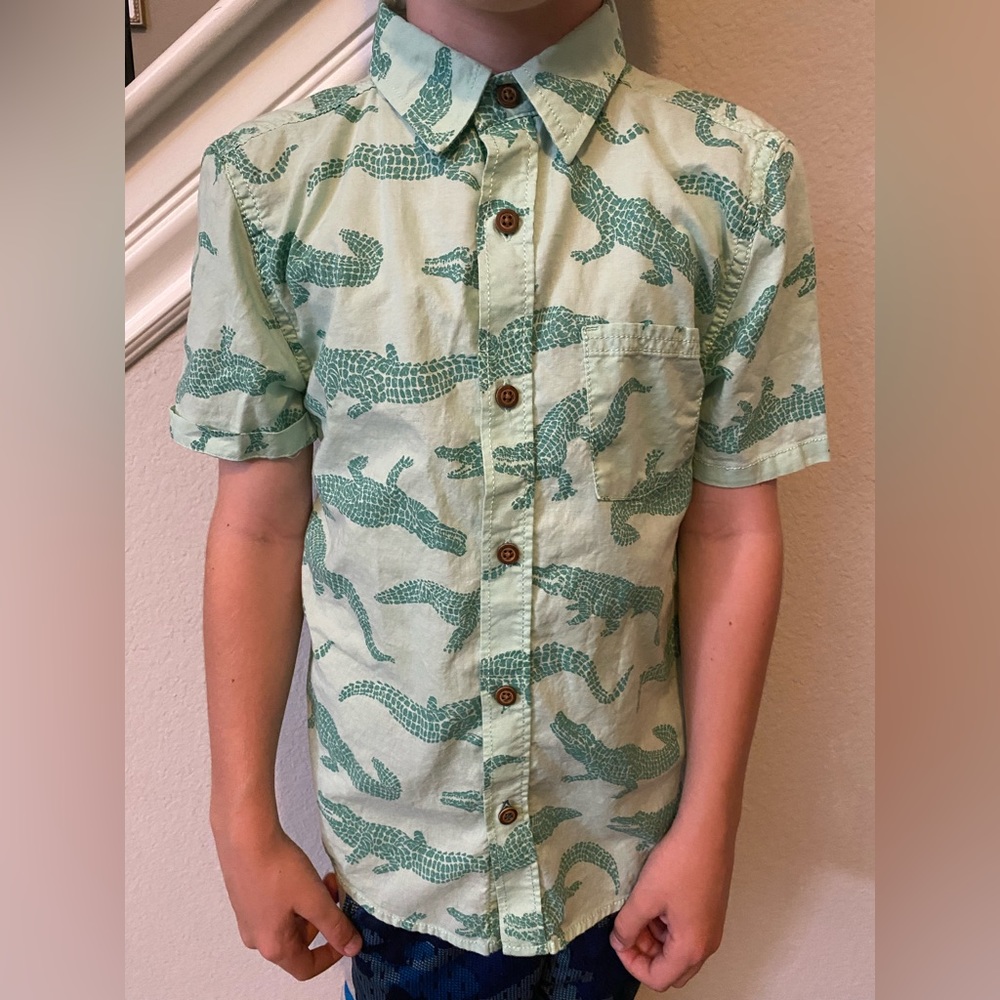 Size 8 Sonoma boys button down shirt